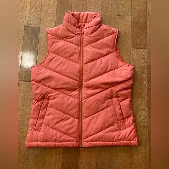(5) Lands’ End Puffer Vests, Size Small - Picture 3 of 7